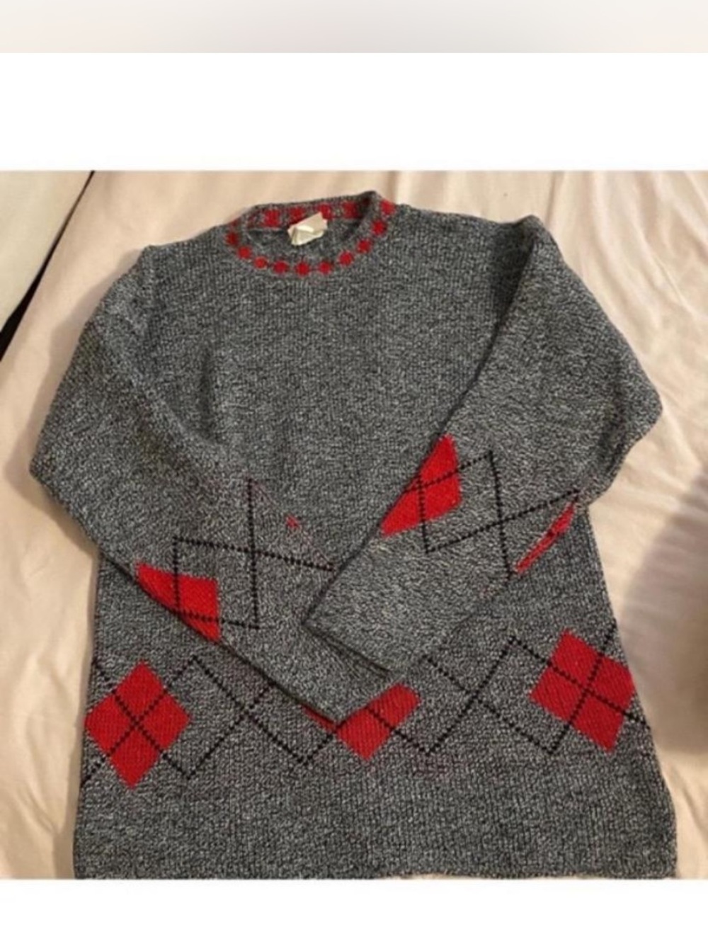 Gray Crewneck Sweater with Red Argyle Details Sz M